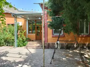 1-этажный дом − 110 м², 5.5 сот.