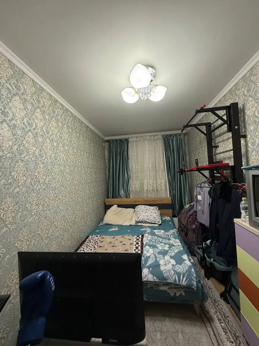 Продается 3-комнатная квартира − 67.1 м²