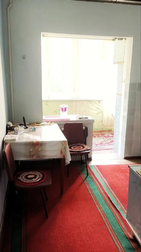 4 xonali kvartira sotiladi − 91.3 m²