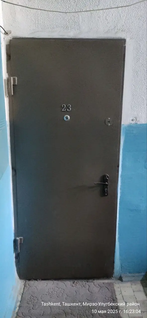 4 xonali kvartira sotiladi − 91.3 m²