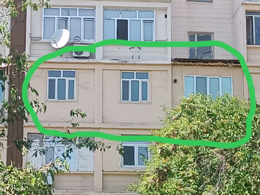 Более 5-комнатная квартира − 90 м², 5/9 этаж