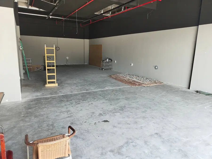 Obshepit − 326 m², 1/8 qavat
