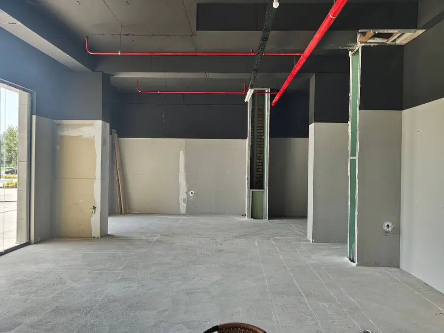 Ofis − 326 m², 1/8 qavat