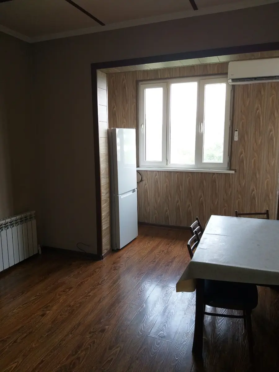 1-комнатная квартира − 37 м², 4/4 этаж