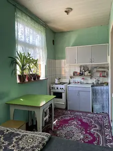 3 xonali kvartira sotiladi − 76 m²
