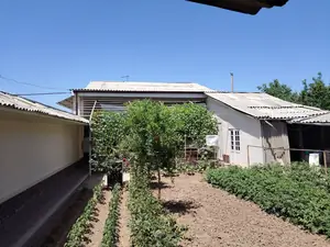 Продается 100% в 1-этажном доме − 400 м²