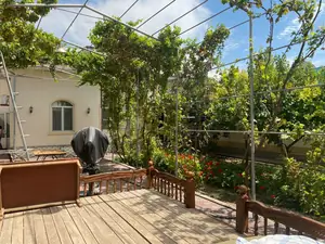 Продается 100% в 1-этажном доме − 500 м²