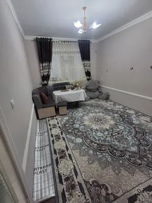 3-комнатная квартира − 130 м², 1/4 этаж