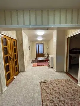 Более 5 xonali kvartira sotiladi − 115 m²