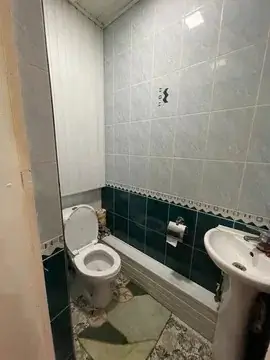 Более 5 xonali kvartira sotiladi − 115 m²