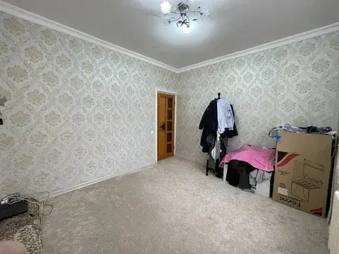 Более 5 xonali kvartira sotiladi − 115 m²