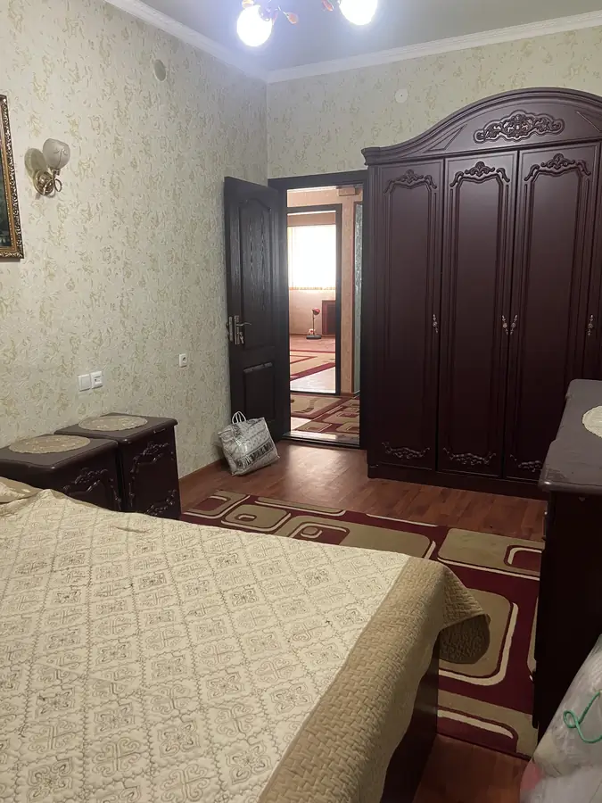 2 xonali kvartira sotiladi − 63 m²
