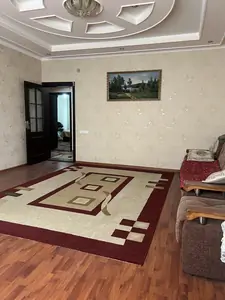 2 xonali kvartira sotiladi − 63 m²