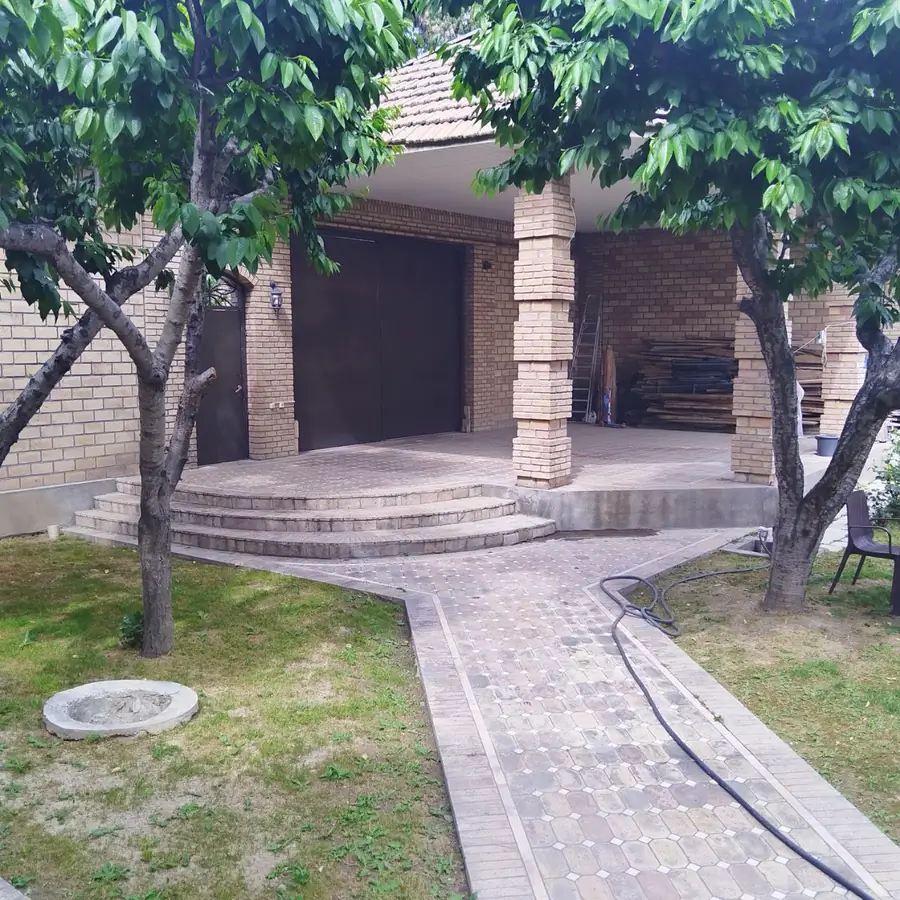 Продается 2-этажный дом − 167 м²