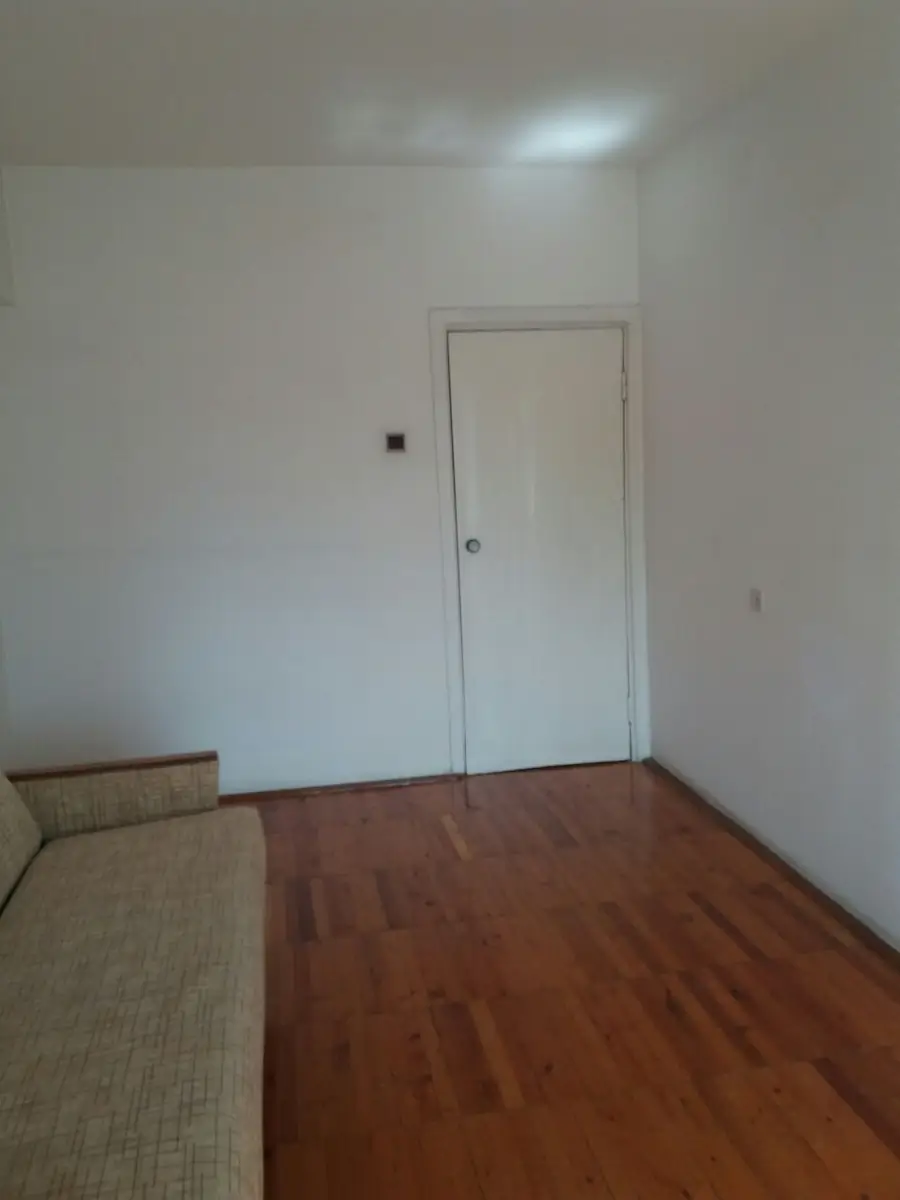 Продается 3-комнатная квартира − 79 м²