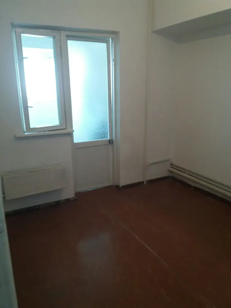 Продается 3-комнатная квартира − 79 м²