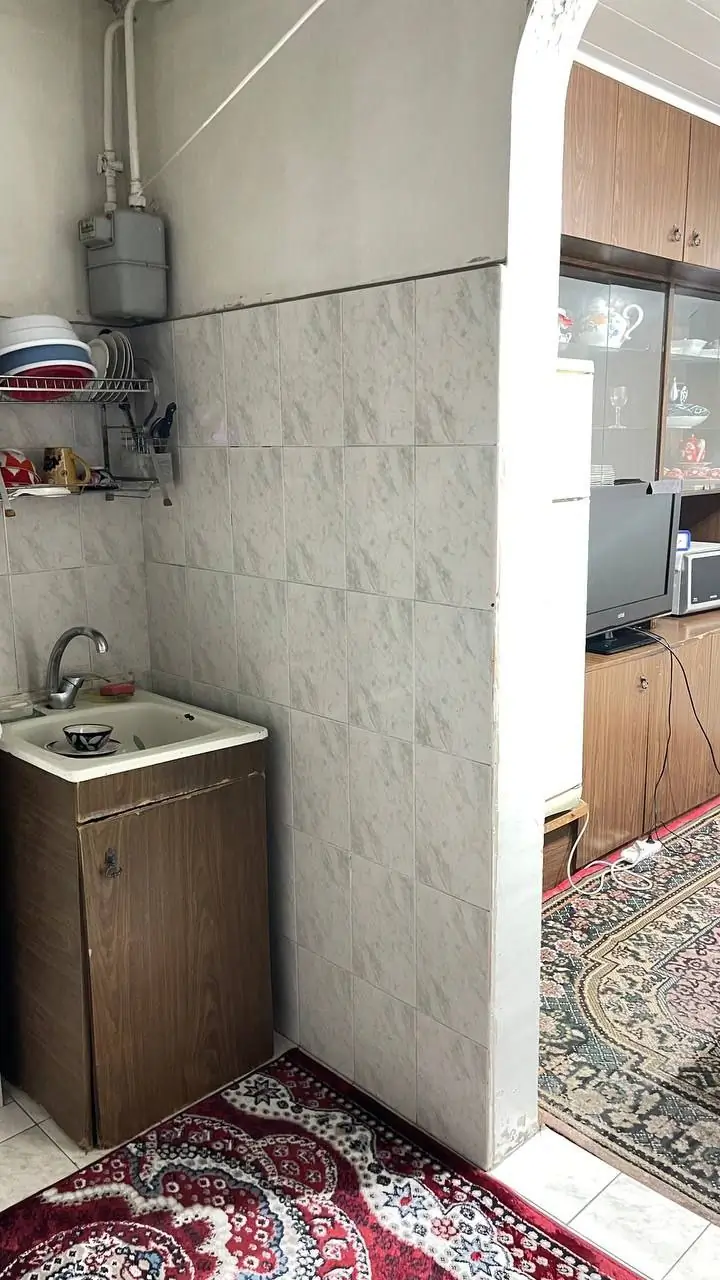 2 xonali kvartira sotiladi − 60 m²