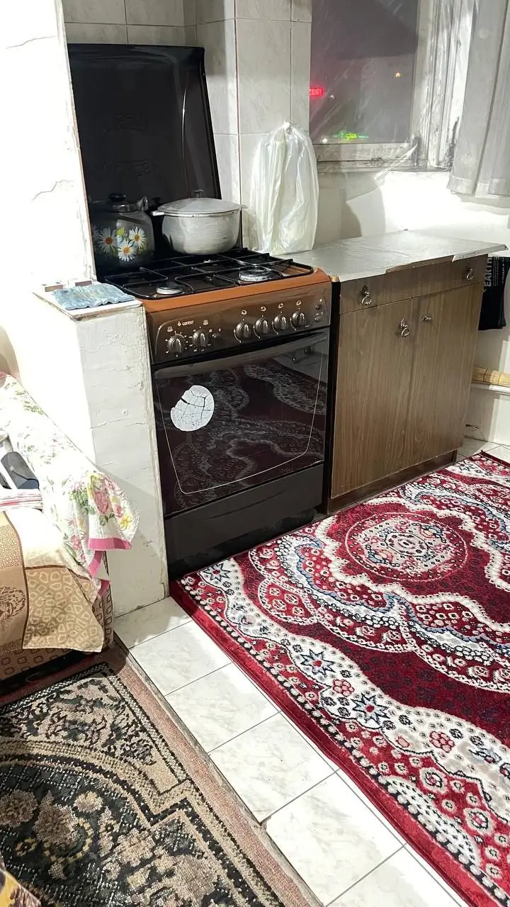 2 xonali kvartira sotiladi − 60 m²