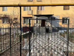 Ofis − 80 m², 1/4 qavat