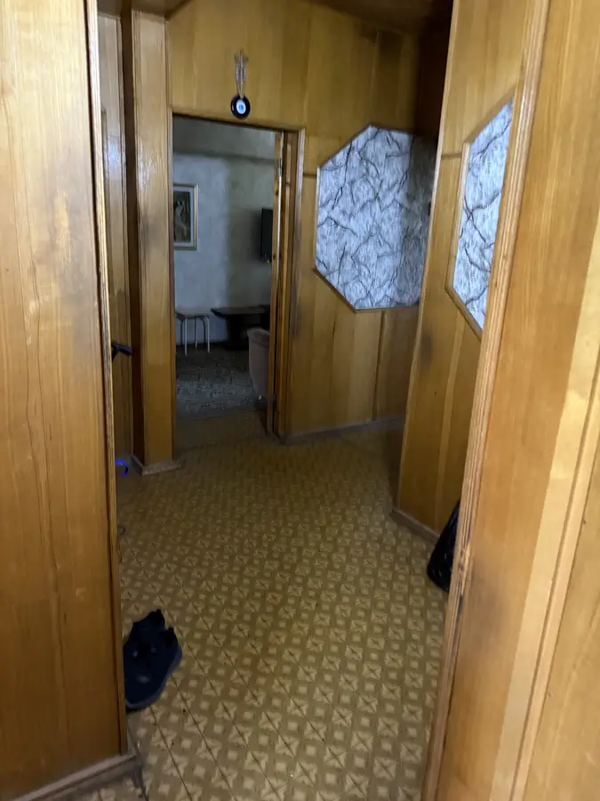 Продается 4-комнатная квартира − 82 м²