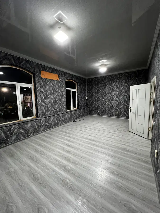 Ofis − 70 m², 2/2 qavat