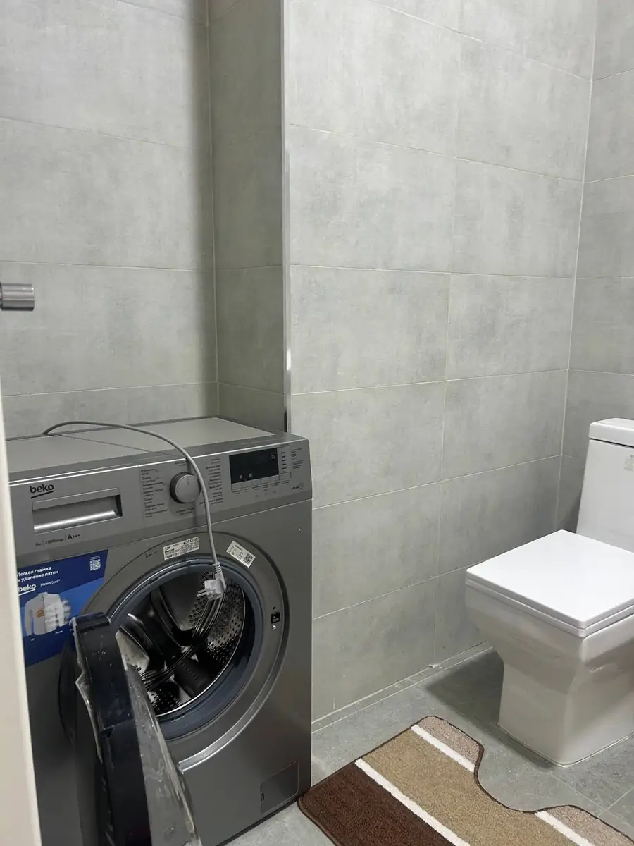 2 xonali kvartira sotiladi − 50 m²