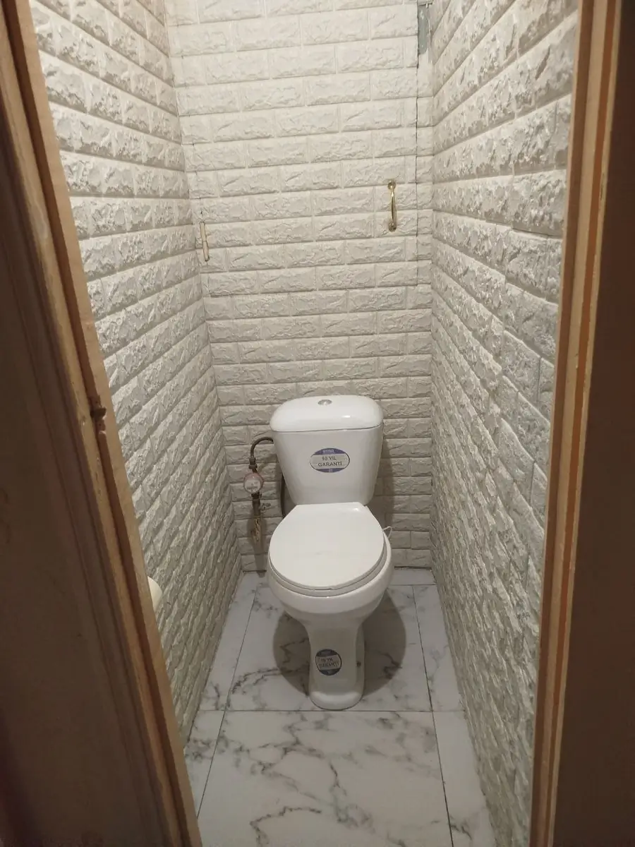 Продается 3-комнатная квартира − 77 м²