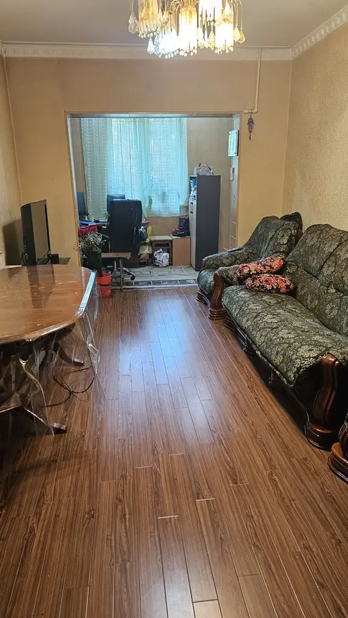 4-комнатная квартира − 92 м², 1/5 этаж