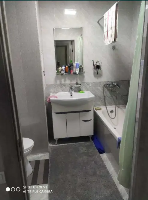 Продается 4-комнатная квартира − 125 м²