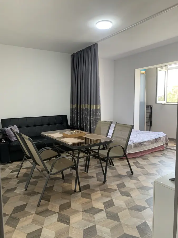 2-комнатная квартира − 57 м², 6/9 этаж