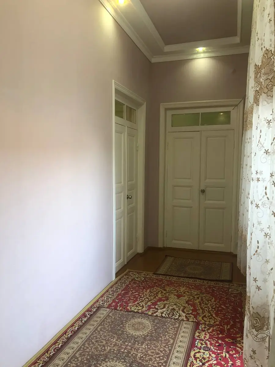 Сдается 2-этажный дом − 198.8 м²