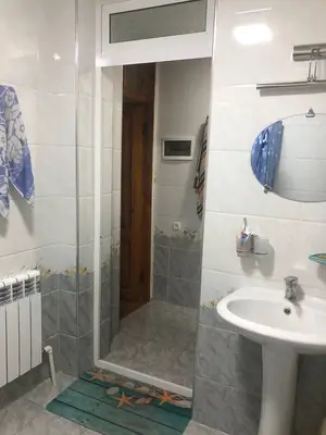Сдается 2-этажный дом − 198.8 м²