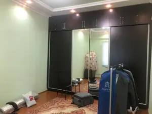 Сдается 2-этажный дом − 198.8 м²
