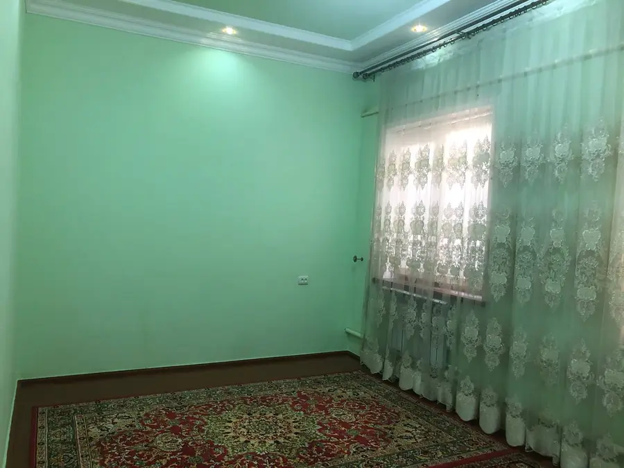 Сдается 2-этажный дом − 198.8 м²