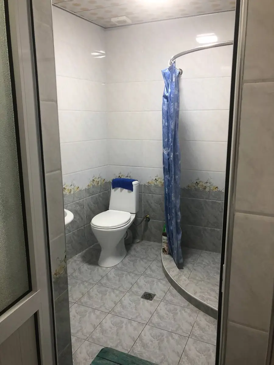 Сдается 2-этажный дом − 198.8 м²