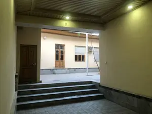 2 qavatli uy − 198.8 m², 3.9 sot. 