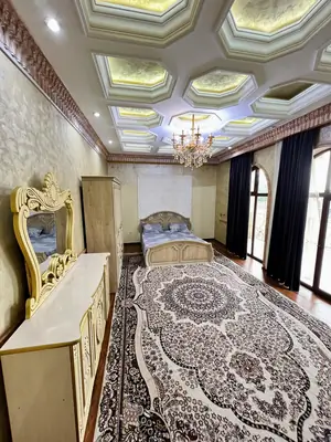 Sutkabay 3 qavatli uy − 300 m²