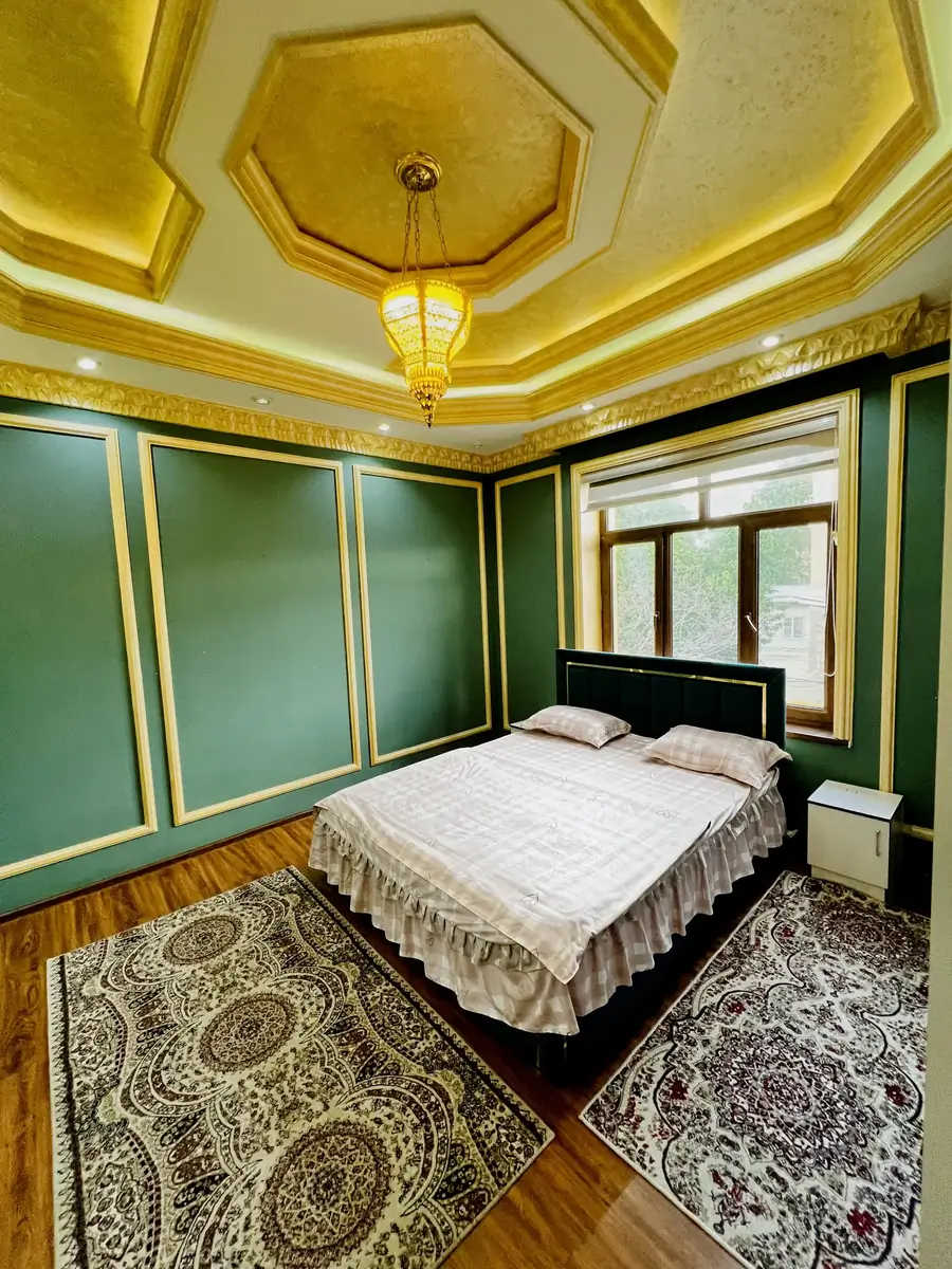 Sutkabay 3 qavatli uy − 300 m²