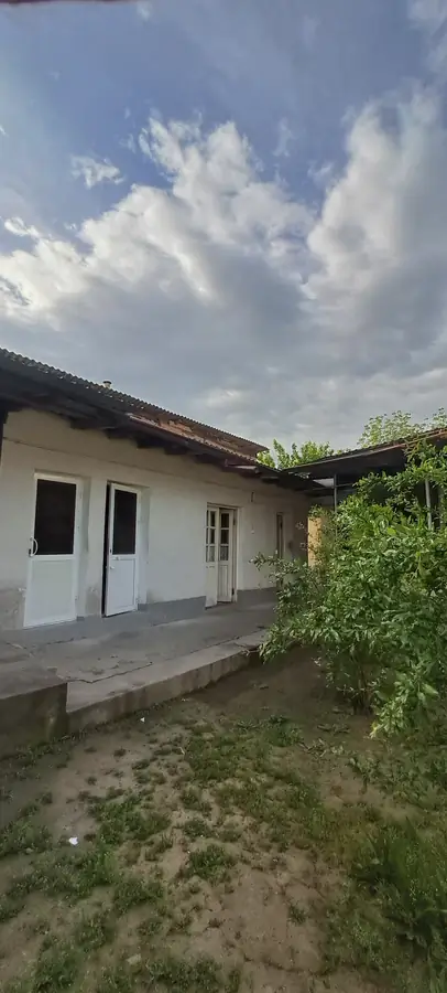 Yer uchastkasi sotiladi − 3.8 sot.