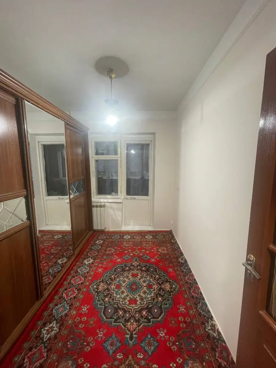 2 xonali kvartira sotiladi − 38 m²