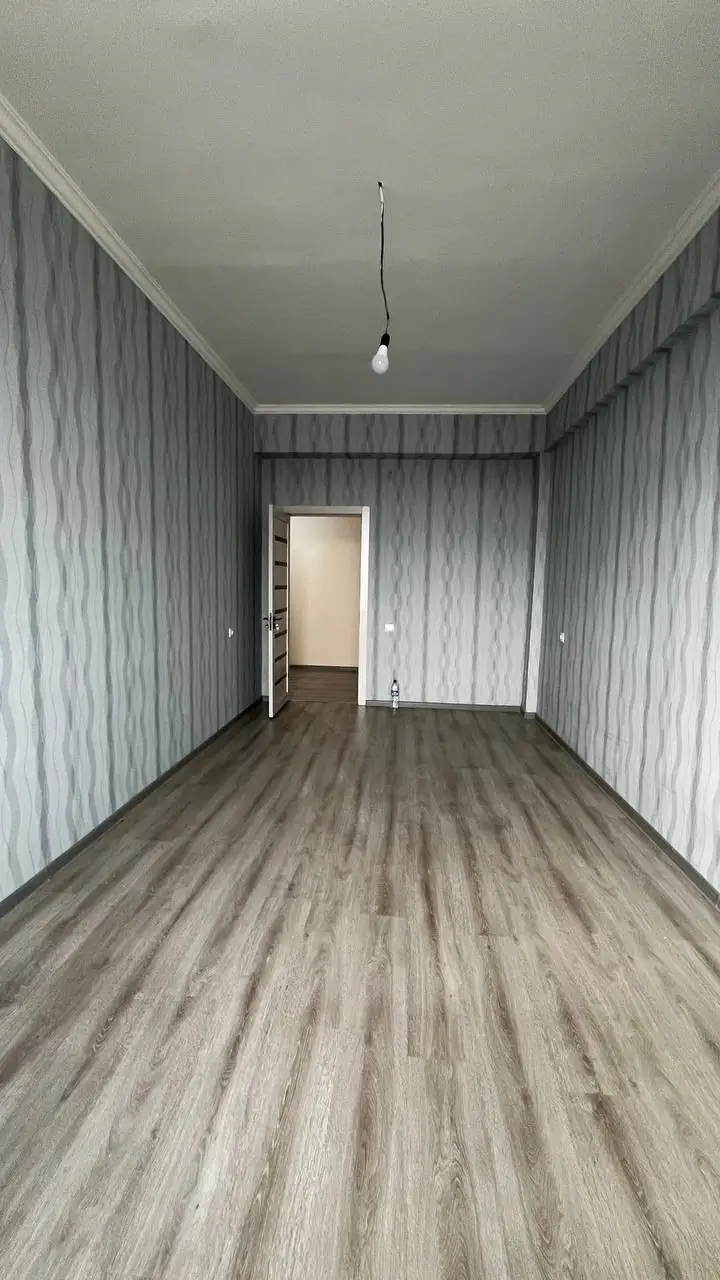 3 xonali kvartira sotiladi − 104.3 m²