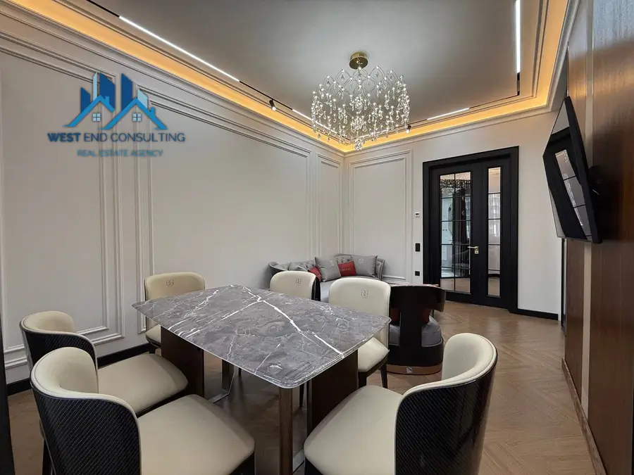 4-комнатная квартира − 110 м², 4/10 этаж