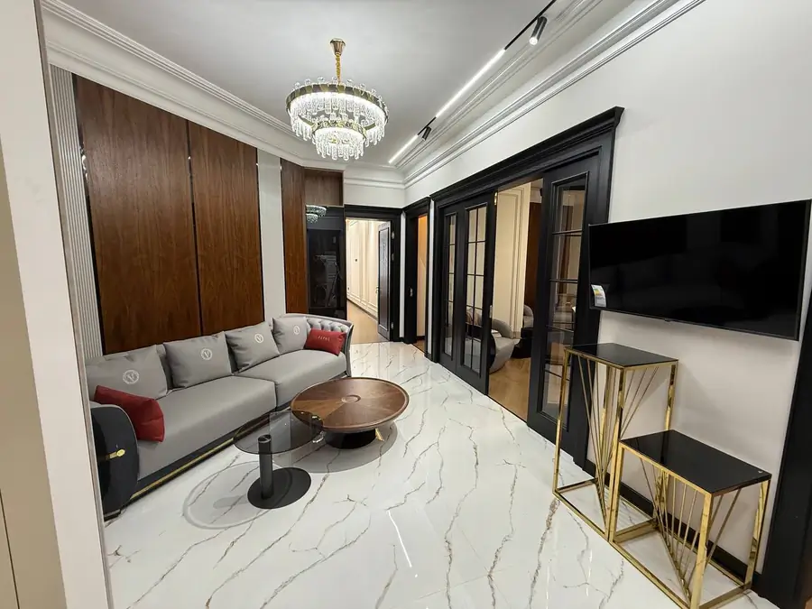 3-комнатная квартира − 105 м², 4/10 этаж