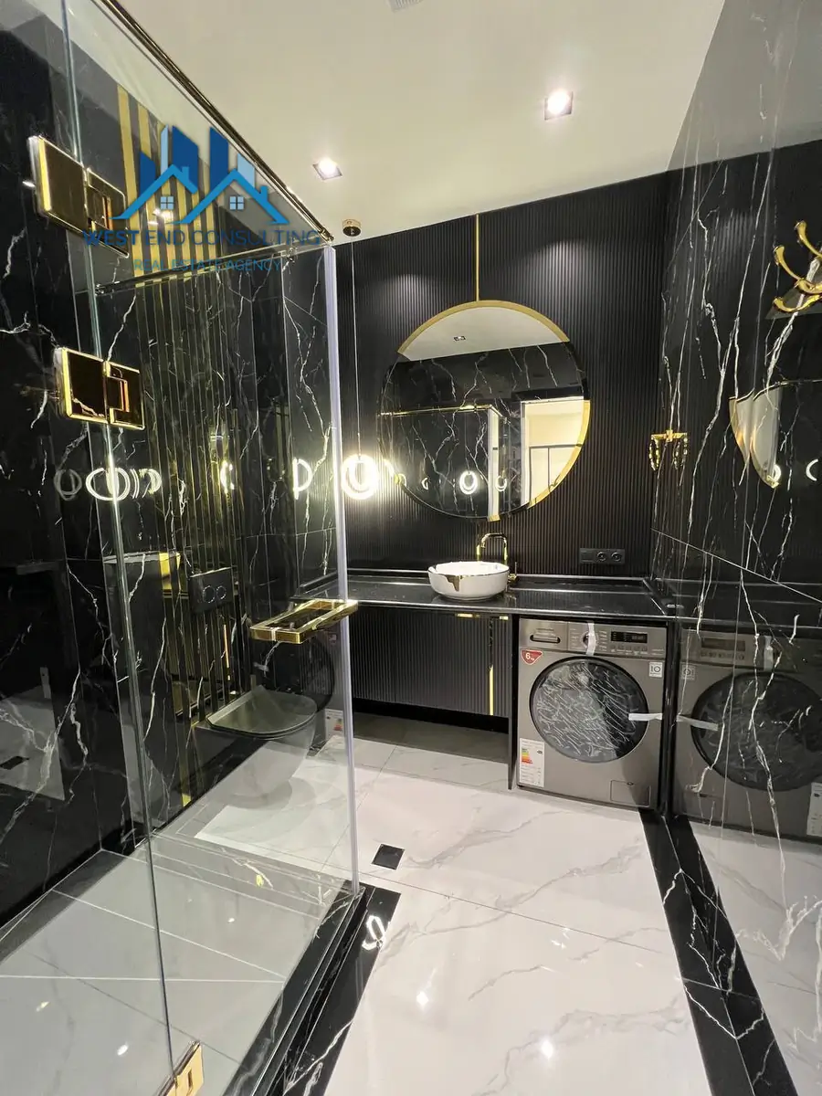 3 xonali kvartira sotiladi − 85 m²