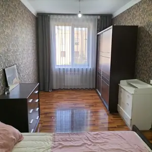 2-комнатная квартира − 60 м², 4/5 этаж