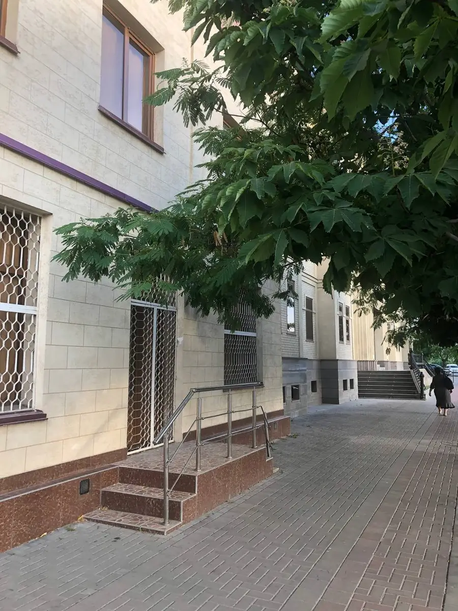 Ofis − 50 m², 1/2 qavat