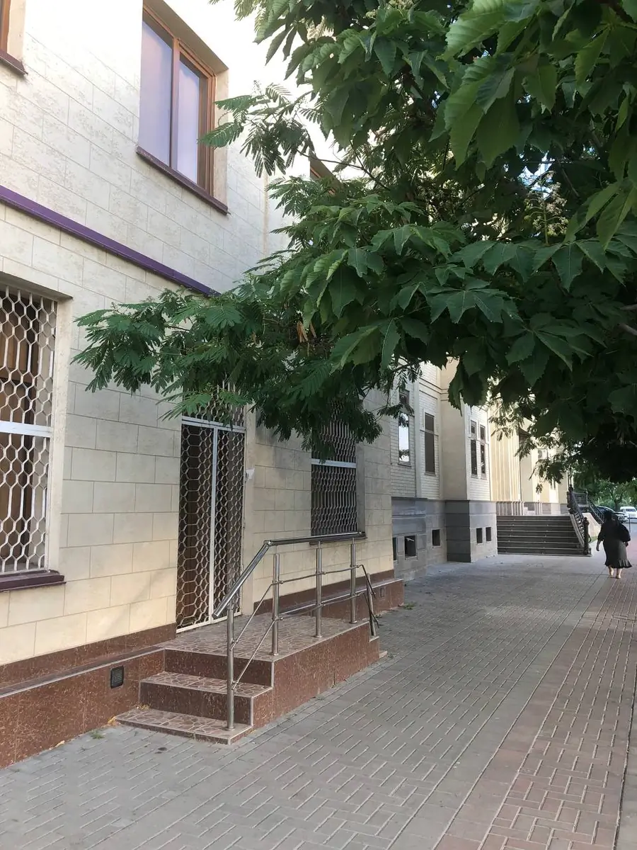 2 qavatli uy − 198.8 m², 3.9 sot. 