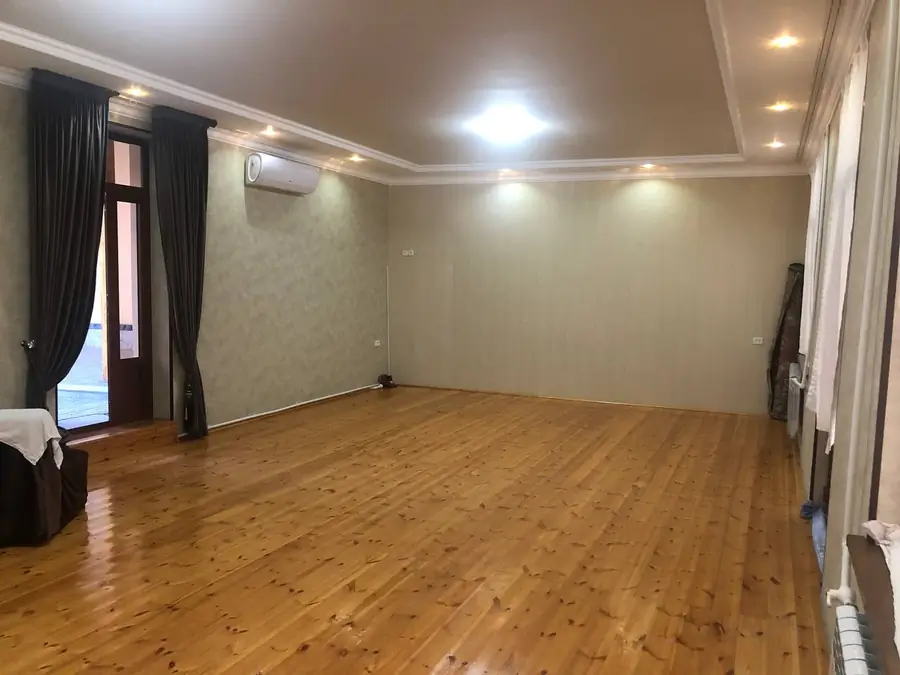 Ofis − 50 m², 1/2 qavat