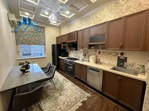 3-комнатная квартира − 110 м², 2/8 этаж