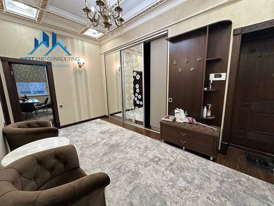 3 xonali kvartira sotiladi − 110 m²